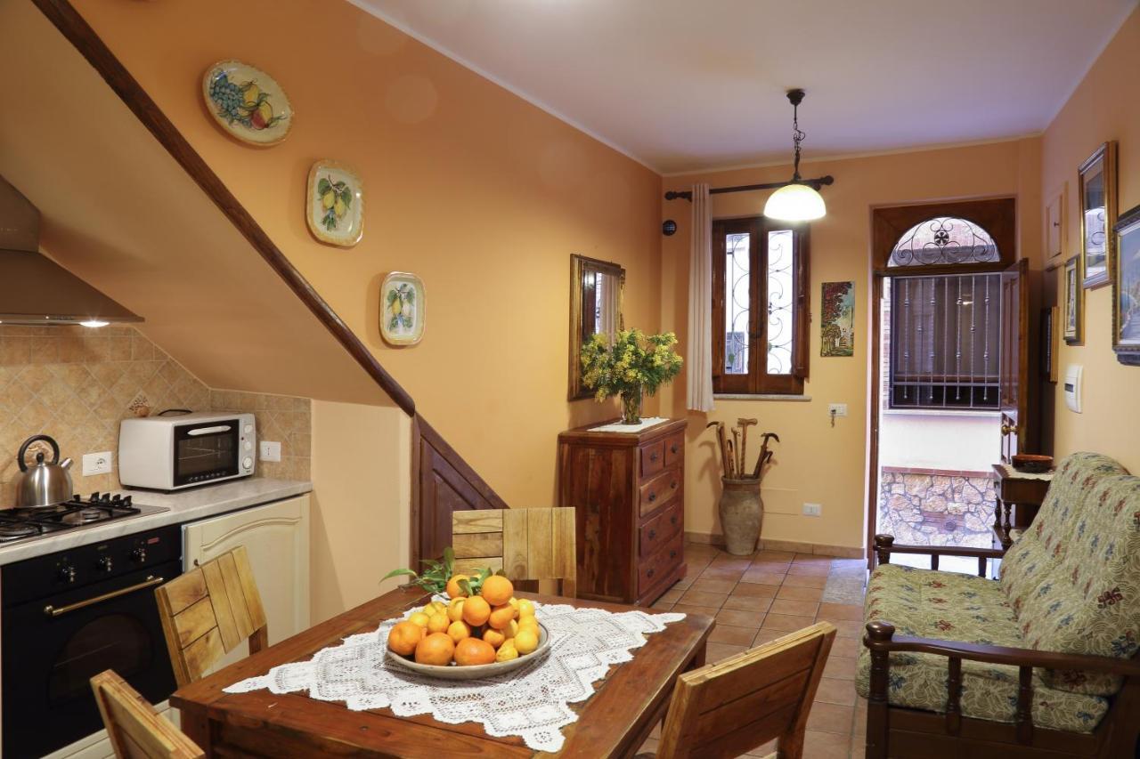 Casa Antico Borgo Cuseni Apartamento Taormina Exterior foto
