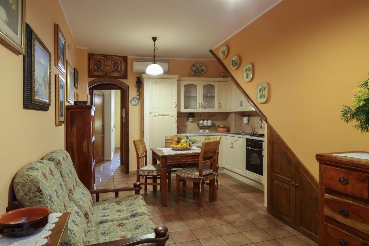 Casa Antico Borgo Cuseni Apartamento Taormina Exterior foto